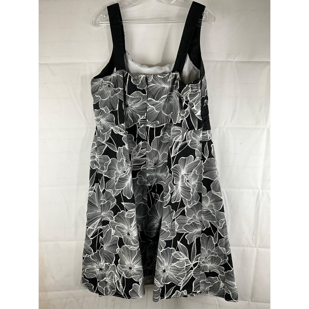 Dress Barn Black Floral Print Sleeveless Knee-Length Dress Size 20 Used - Picture 4 of 5